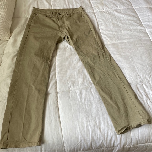 Vintage High Waisted Levi’s 505 Jeans - Picture 9 of 12